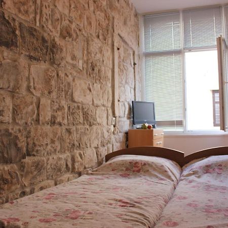 Lira - Studio Apartment Трогір Екстер'єр фото