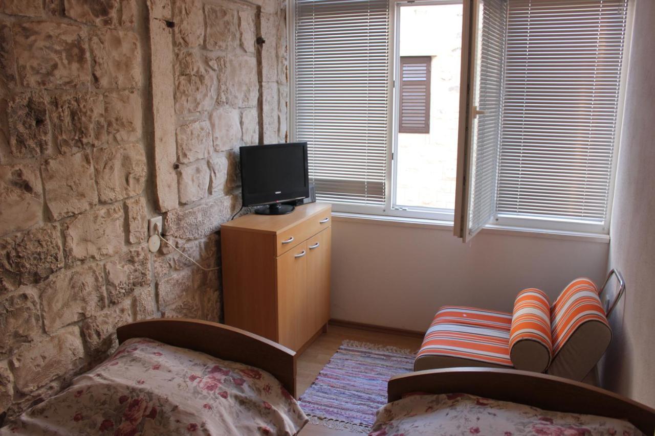 Lira - Studio Apartment Трогір Екстер'єр фото